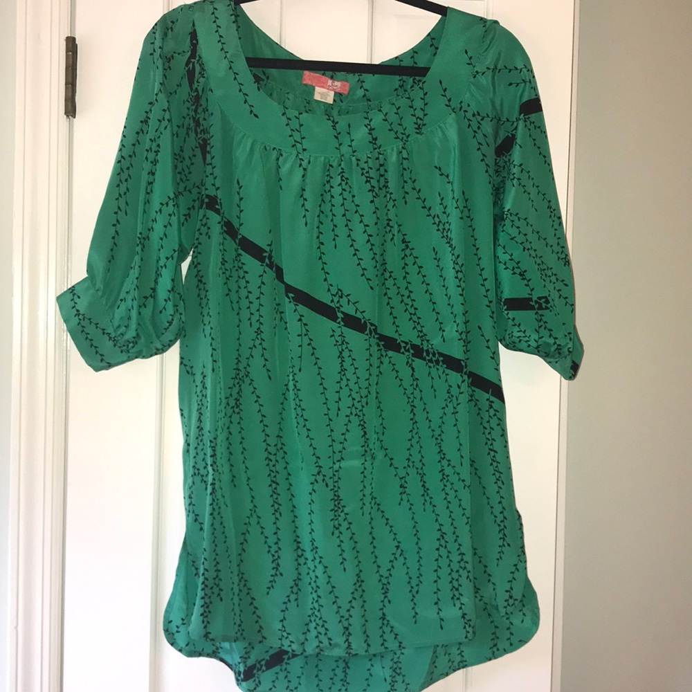 Emerald green and black flowy tunic